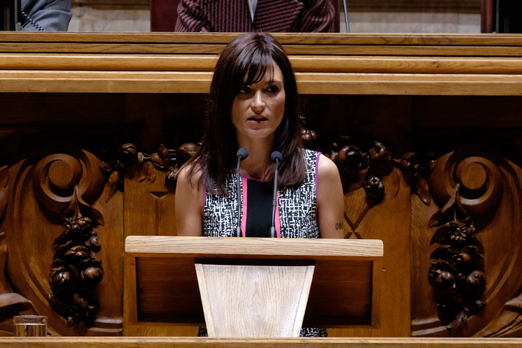 Parlamento derrubou muro de discriminação