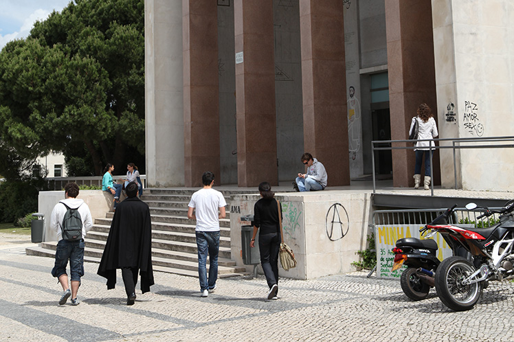 Extinção do Ministério do Ensino Superior representa um retrocesso