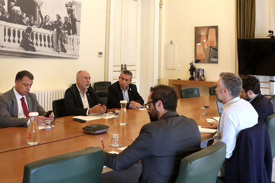 Pedro Nuno Santos reuniu-se com Liga dos Bombeiros Portugueses