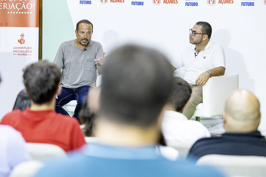 Francisco César anuncia criação de Academia de Políticas Públicas em Encontro com Jovens Socialistas açorianos