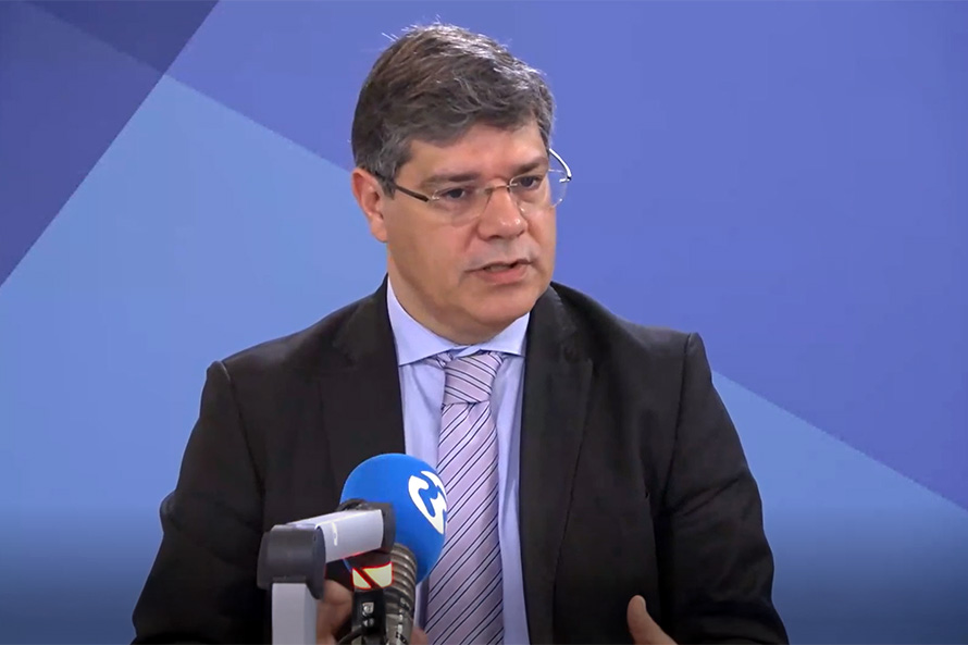 “O PS está disponível para que o país tenha políticas públicas que resolvam os problemas dos portugueses”