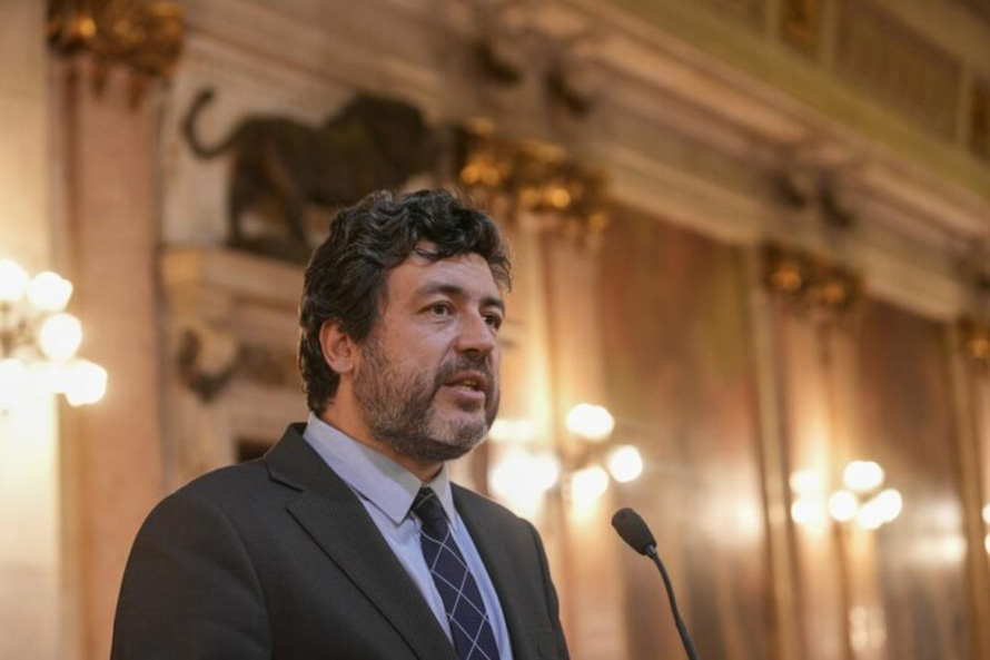 AD juntou-se ao Chega para criar uma lei que cria categorias diferentes de portugueses