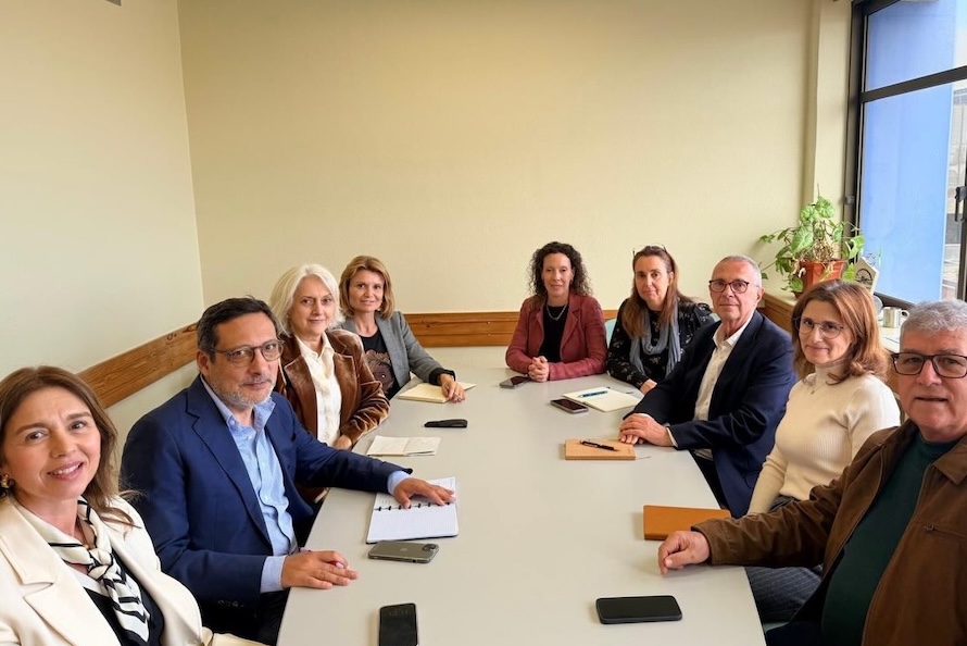 Deputados do PS reforçam importância do ensino profissional para o desenvolvimento da região