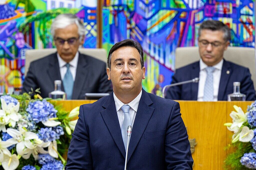 PS propõe projeto político regional “forte e progressista” para os Açores