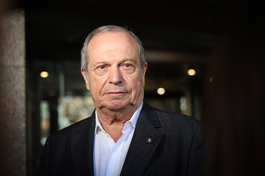 Carlos César destaca “concordância” e “sentido de responsabilidade” na deliberação sobre OE