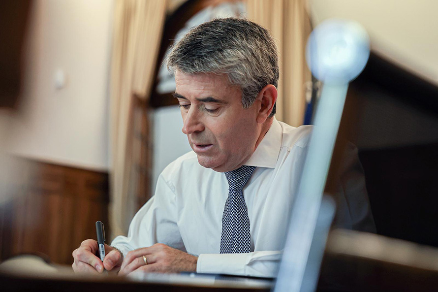 Recue, Senhor Primeiro-Ministro
