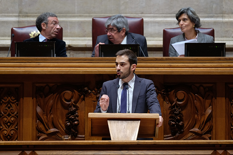 “Para os portugueses, Geringonça significa esperança no Estado e no futuro coletivo”