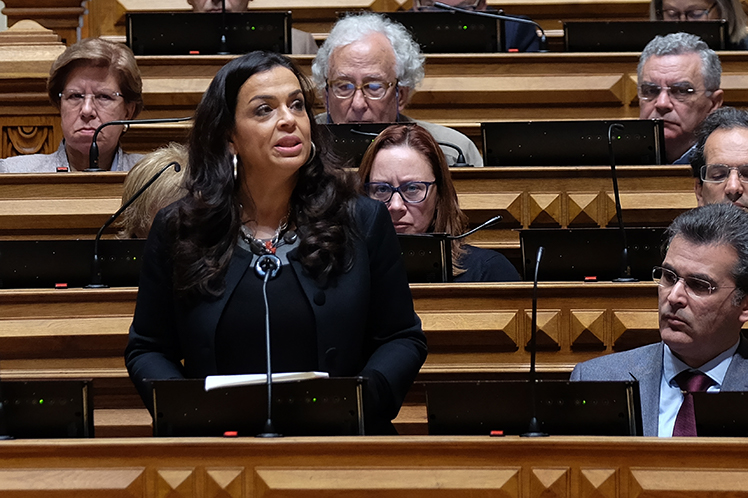 Parlamento unânime na homenagem a Guilherme Pinto