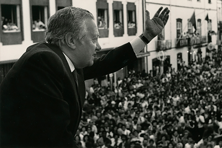 Voto de Pesar pela morte de Mário Soares