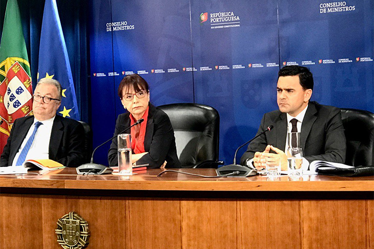 PSD deve pedido de desculpa aos portugueses