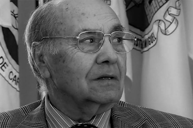 Alberto Avelino