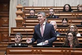 PS acusa Governo de mentir e aprovar um Orçamento Retificativo em 24 horas