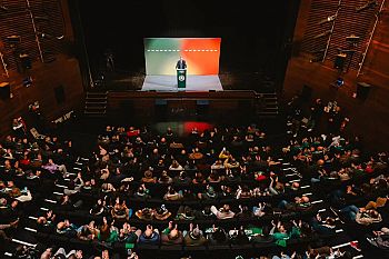 Seguro pede forte participação para garantir vitória da moderação e da estabilidade