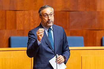 PS preocupado com ausência de soluções efetivas para fazer face aos constrangimentos no Aeroporto da Região