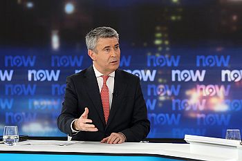 José Luís Carneiro mantém abertura ao diálogo mas avisa que há “limites” perante a sobranceria e ausência de resposta do Governo