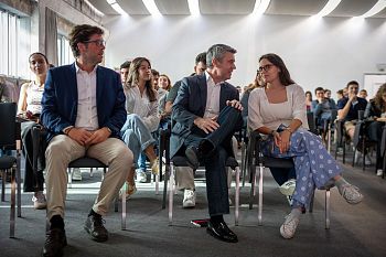 Construir soluções de futuro na habitação, na cultura, na economia e no trabalho