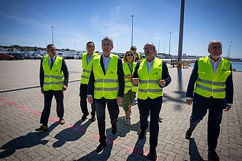 PS quer reforçar papel dos portos nacionais